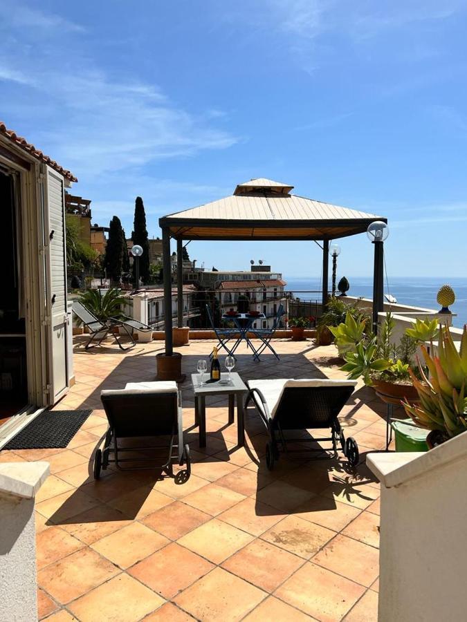 Il Terrazzo Di Marlu Villa Taormina Luaran gambar