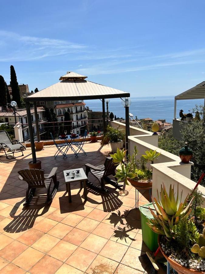 Il Terrazzo Di Marlu Villa Taormina Luaran gambar